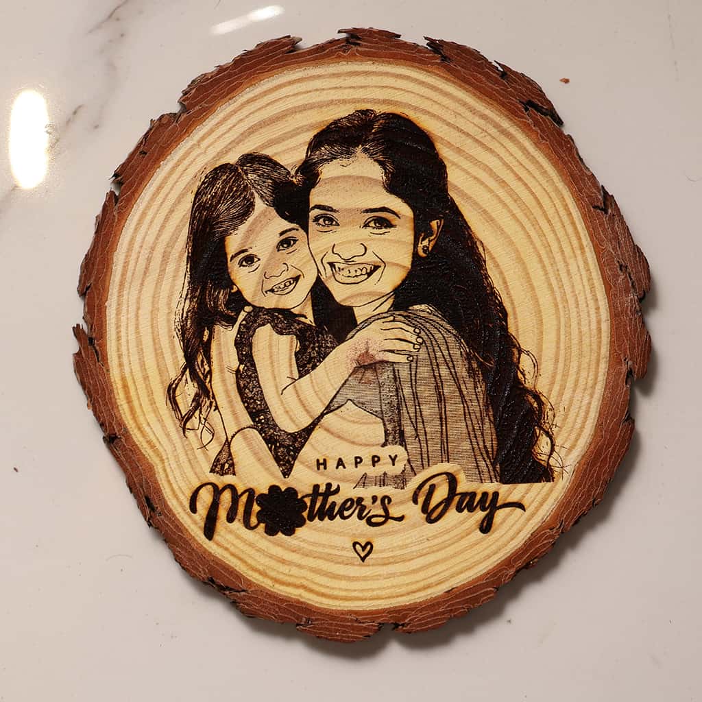 Himalayan Natural Wooden Slice Engraved Photo Frame For Mother's Day