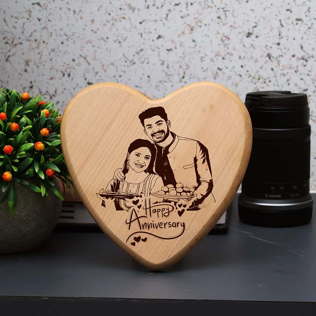 Heart Shapel wooden engraved photo frame | Happy Birthday