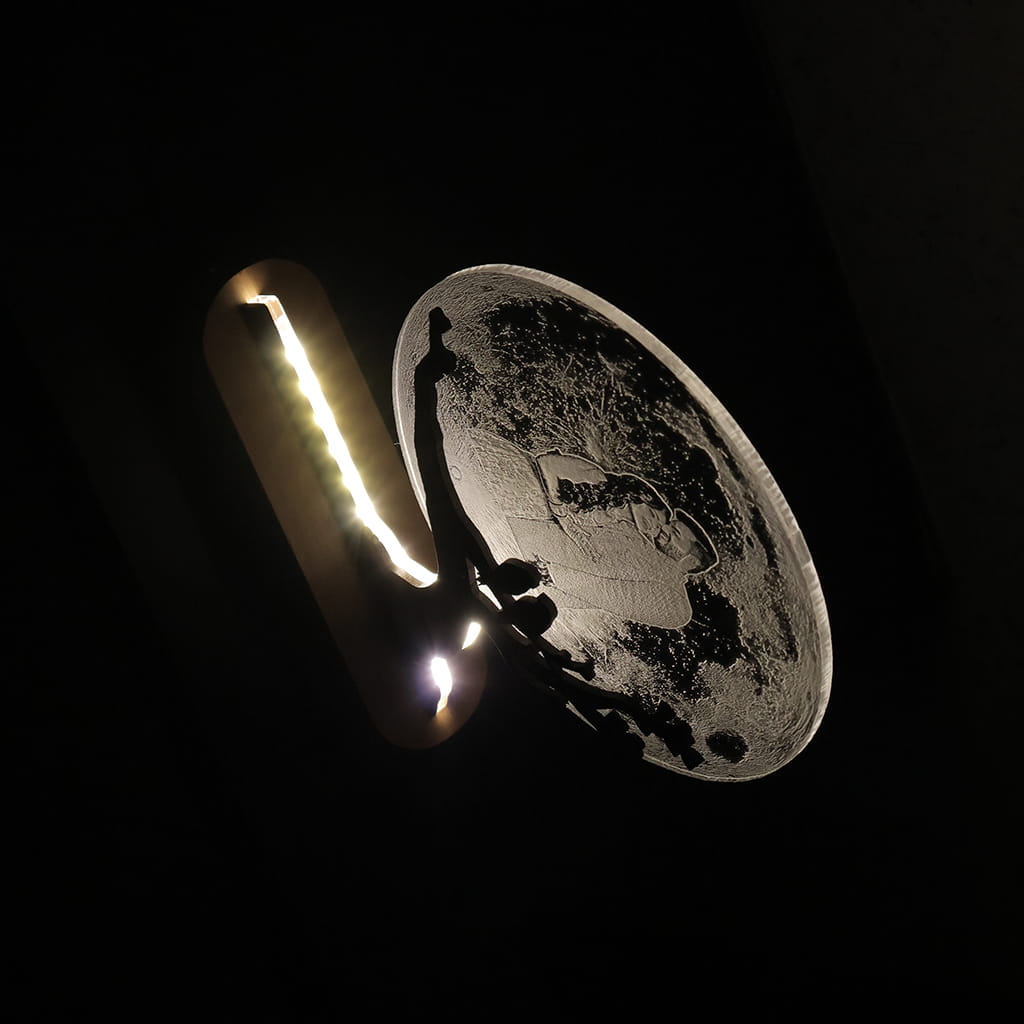 Moon LED Acryllic Lamp Laser Engraved Photo with Wooden Base